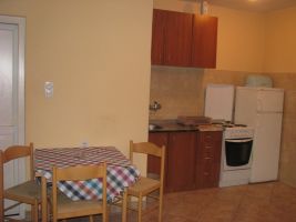 Černá Hora - Bar - Vila Nikolet - Stůl